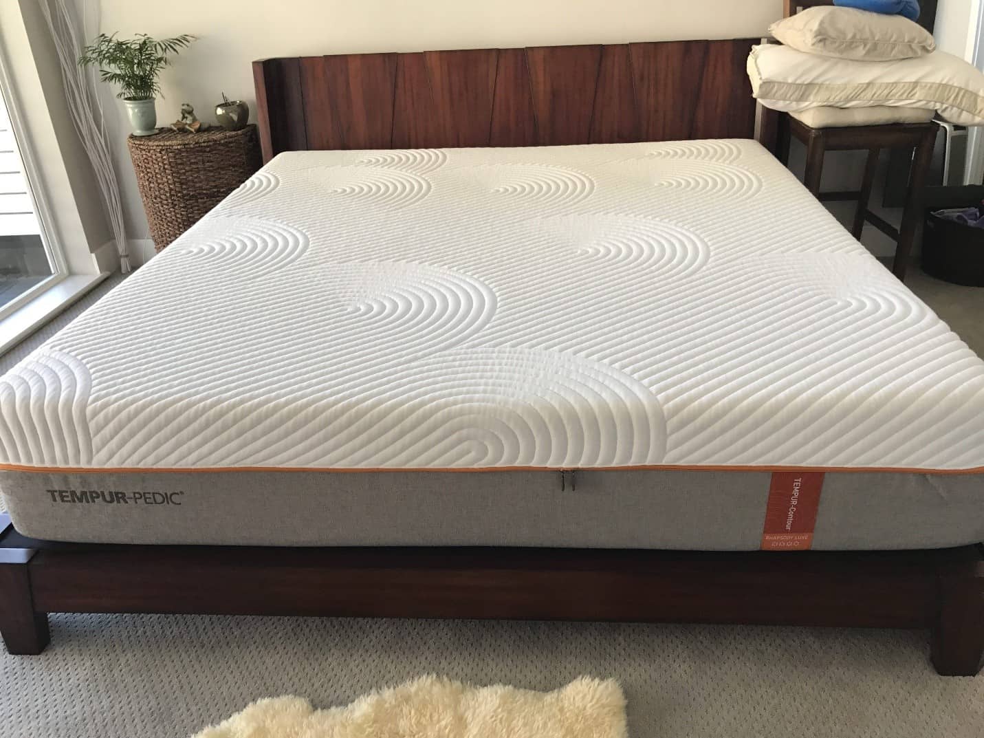 tempurpedic mattress on platform bed