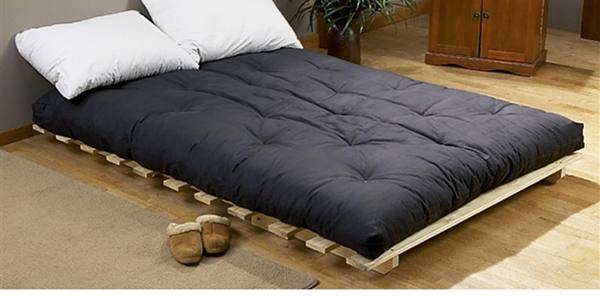 using mattress topper with japanese futon