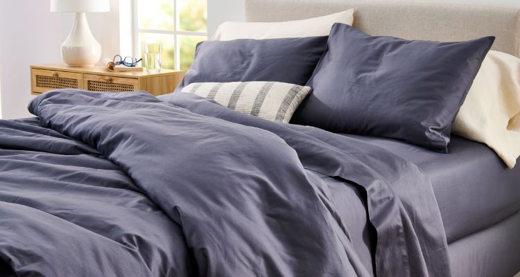 difference bed spread vs comforter