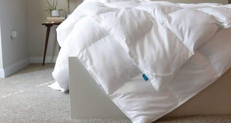 duvet vs comforter pros and cons