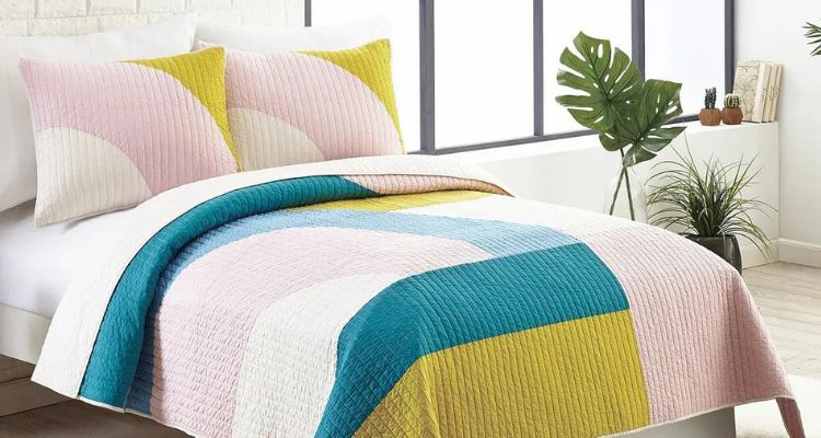 what is a coverlet vs quilt