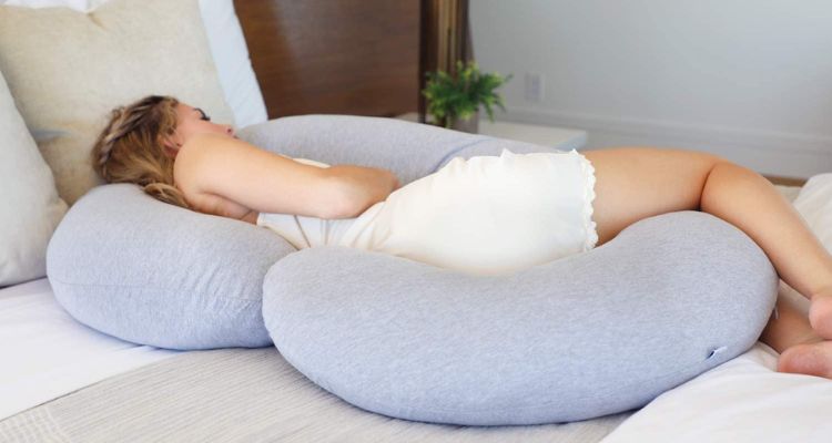 how to use pregnancy pillow for back pain