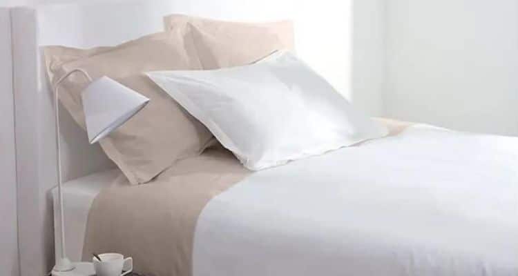flat sheet vs fitted sheet pros and cons