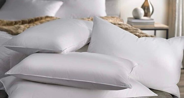 What Types of Pillow Materials Do Hotels Use